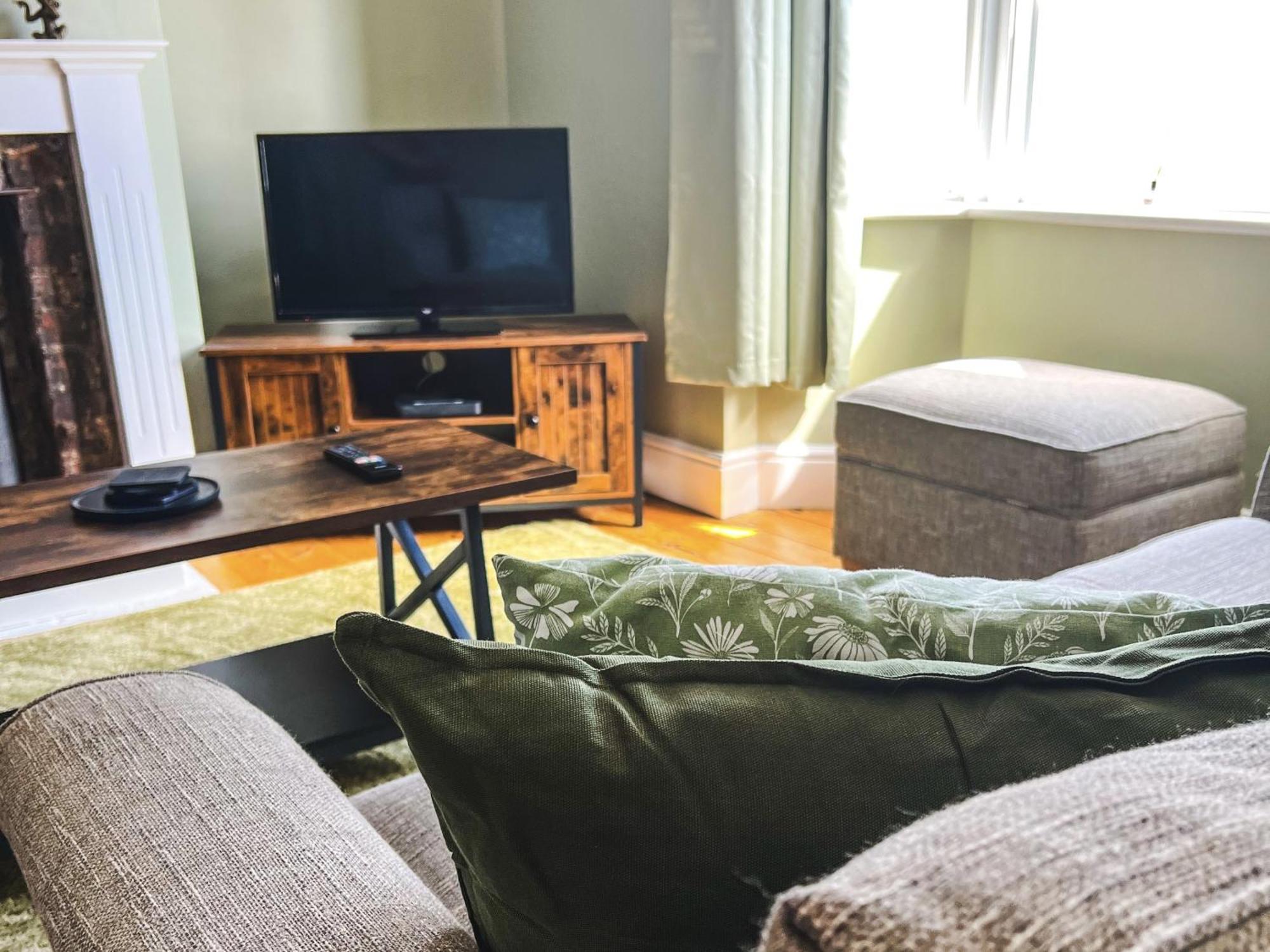 Cecil House - Stylish 2-Bed, Sleeps 5 Guests, Free Parking, Close To Cathedral, Bars & Restaurants Lincoln Exteriör bild